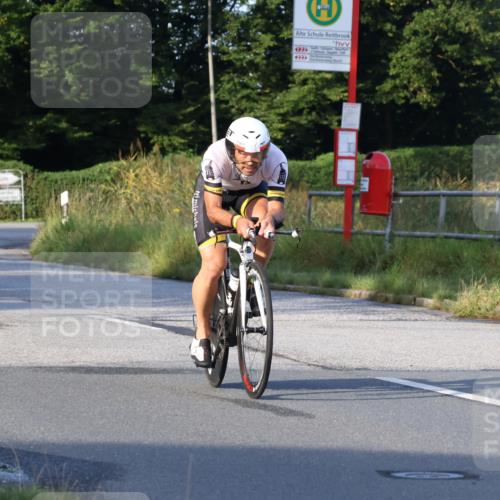 25.08.2024 - Elbe Triathlon Hamburg Fuchs,  Jonas http://msf.ph/oto/6844730 25.08.2024 09:04:28 Radfahren 73 meine-sportfotos.de