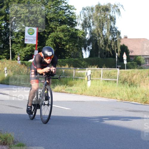 25.08.2024 - Elbe Triathlon Hamburg Fuchs,  Jonas http://msf.ph/oto/6844796 25.08.2024 09:04:46 Radfahren 187 meine-sportfotos.de