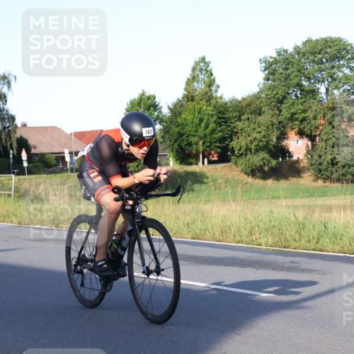 25.08.2024 - Elbe Triathlon Hamburg Fuchs,  Jonas http://msf.ph/oto/6844813 25.08.2024 09:04:46 Radfahren 187 meine-sportfotos.de