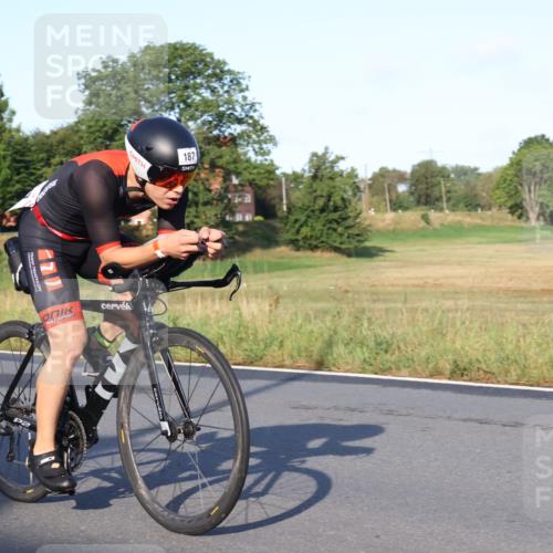 25.08.2024 - Elbe Triathlon Hamburg Fuchs,  Jonas http://msf.ph/oto/6844816 25.08.2024 09:04:47 Radfahren 187 meine-sportfotos.de