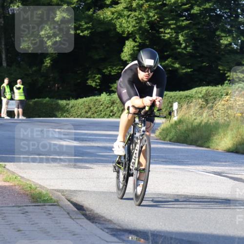 25.08.2024 - Elbe Triathlon Hamburg Fuchs,  Jonas http://msf.ph/oto/6844829 25.08.2024 09:04:59 Radfahren 164 meine-sportfotos.de
