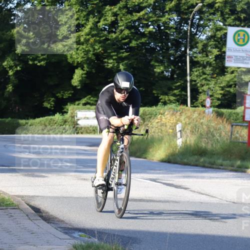 25.08.2024 - Elbe Triathlon Hamburg Fuchs,  Jonas http://msf.ph/oto/6844831 25.08.2024 09:05:00 Radfahren 164 meine-sportfotos.de