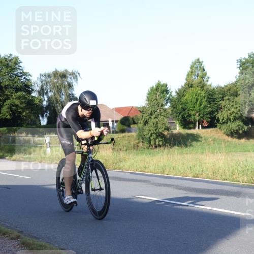 25.08.2024 - Elbe Triathlon Hamburg Fuchs,  Jonas http://msf.ph/oto/6844860 25.08.2024 09:05:00 Radfahren 164 meine-sportfotos.de