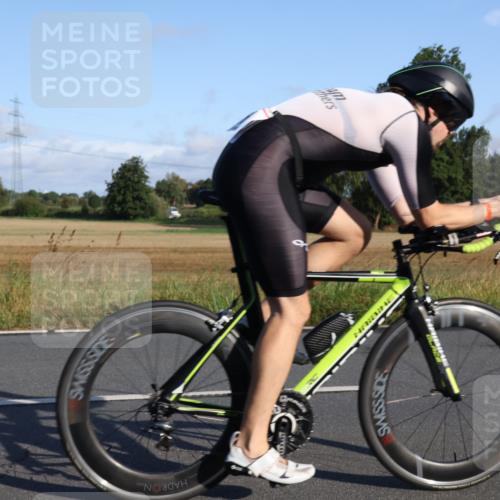25.08.2024 - Elbe Triathlon Hamburg Fuchs,  Jonas http://msf.ph/oto/6844888 25.08.2024 09:05:01 Radfahren 164 meine-sportfotos.de