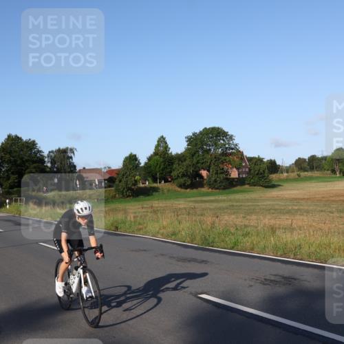 25.08.2024 - Elbe Triathlon Hamburg Fuchs,  Jonas http://msf.ph/oto/6844954 25.08.2024 09:05:29 Radfahren 109, 242 meine-sportfotos.de
