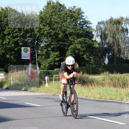 25.08.2024 - Elbe Triathlon Hamburg Fuchs,  Jonas http://msf.ph/oto/6845161 25.08.2024 09:06:01 Radfahren 50, 176 meine-sportfotos.de