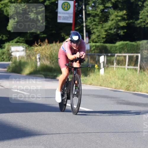25.08.2024 - Elbe Triathlon Hamburg Fuchs,  Jonas http://msf.ph/oto/6845252 25.08.2024 09:06:11 Radfahren 139 meine-sportfotos.de