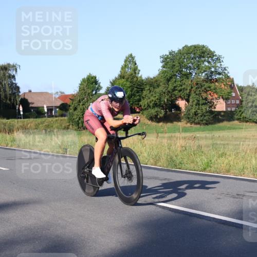 25.08.2024 - Elbe Triathlon Hamburg Fuchs,  Jonas http://msf.ph/oto/6845294 25.08.2024 09:06:12 Radfahren 139 meine-sportfotos.de