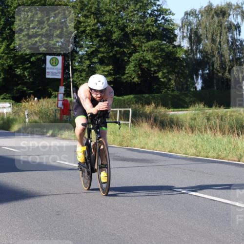 25.08.2024 - Elbe Triathlon Hamburg Fuchs,  Jonas http://msf.ph/oto/6845331 25.08.2024 09:06:29 Radfahren 38, 40 meine-sportfotos.de