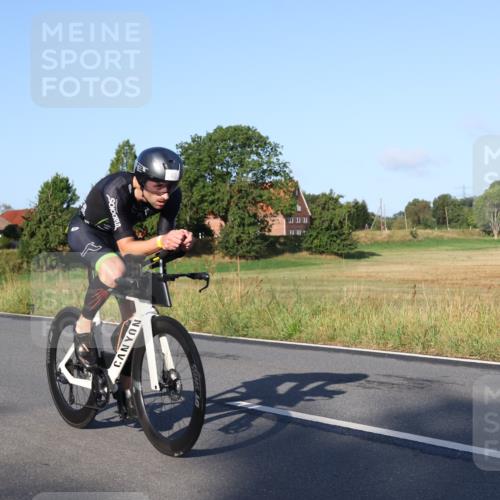 25.08.2024 - Elbe Triathlon Hamburg Fuchs,  Jonas http://msf.ph/oto/6845433 25.08.2024 09:06:36 Radfahren 40, 62, 172 meine-sportfotos.de