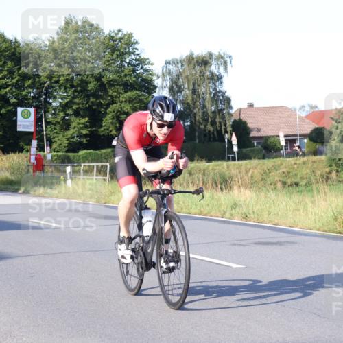 25.08.2024 - Elbe Triathlon Hamburg Fuchs,  Jonas http://msf.ph/oto/6845603 25.08.2024 09:06:57 Radfahren 243, 79, 262 meine-sportfotos.de