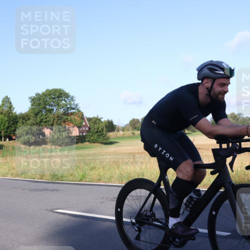 25.08.2024 - Elbe Triathlon Hamburg Fuchs,  Jonas http://msf.ph/oto/6845770 25.08.2024 09:07:10 Radfahren 313, 245 meine-sportfotos.de