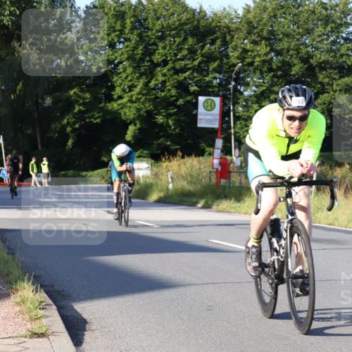 25.08.2024 - Elbe Triathlon Hamburg Fuchs,  Jonas http://msf.ph/oto/6845824 25.08.2024 09:07:19 Radfahren 190, 48, 308 meine-sportfotos.de