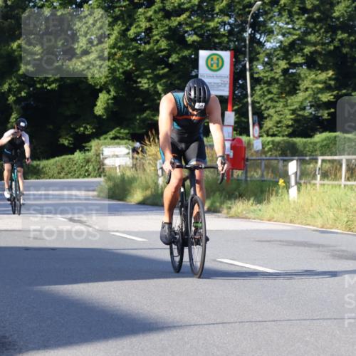 25.08.2024 - Elbe Triathlon Hamburg Fuchs,  Jonas http://msf.ph/oto/6845849 25.08.2024 09:07:23 Radfahren 190, 48, 308, 203, 100, 298, 159 meine-sportfotos.de