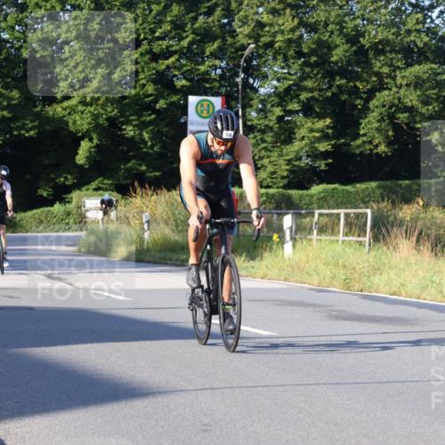 25.08.2024 - Elbe Triathlon Hamburg Fuchs,  Jonas http://msf.ph/oto/6845857 25.08.2024 09:07:23 Radfahren 190, 48, 308, 203, 100, 298, 159 meine-sportfotos.de