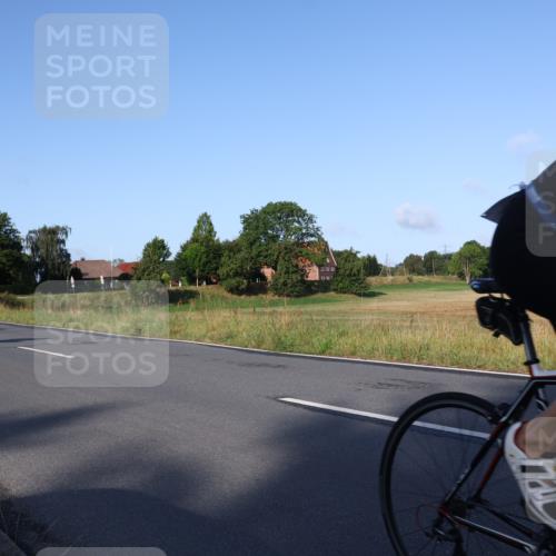 25.08.2024 - Elbe Triathlon Hamburg Fuchs,  Jonas http://msf.ph/oto/6845995 25.08.2024 09:07:29 Radfahren 308, 203, 100, 298, 159, 316 meine-sportfotos.de