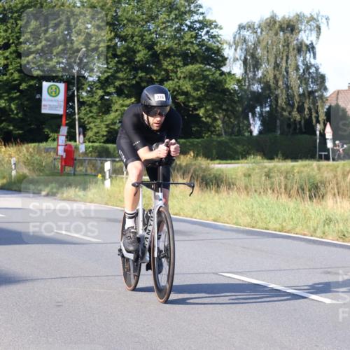 25.08.2024 - Elbe Triathlon Hamburg Fuchs,  Jonas http://msf.ph/oto/6846042 25.08.2024 09:07:35 Radfahren 159, 316, 99, 37 meine-sportfotos.de