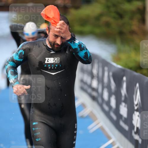 25.08.2024 - Elbe Triathlon Hamburg H.Heesch http://msf.ph/oto/6846048 25.08.2024 08:48:54 Schwimmen 114, 133, 143, 170, 177 meine-sportfotos.de