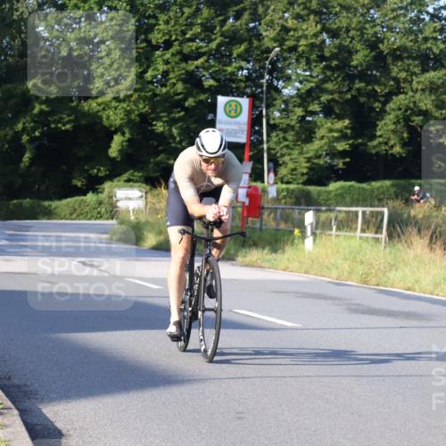 25.08.2024 - Elbe Triathlon Hamburg Fuchs,  Jonas http://msf.ph/oto/6846057 25.08.2024 09:07:36 Radfahren 316, 99, 37 meine-sportfotos.de