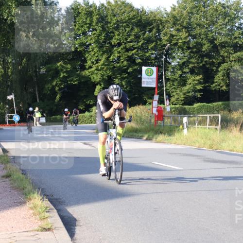 25.08.2024 - Elbe Triathlon Hamburg Fuchs,  Jonas http://msf.ph/oto/6846120 25.08.2024 09:07:41 Radfahren 99, 37, 39, 89 meine-sportfotos.de
