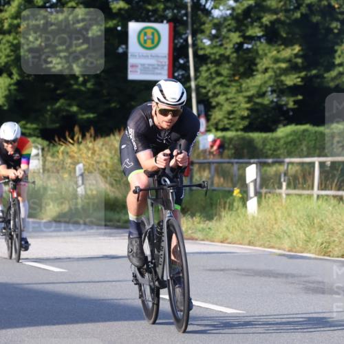 25.08.2024 - Elbe Triathlon Hamburg Fuchs,  Jonas http://msf.ph/oto/6846147 25.08.2024 09:07:45 Radfahren 37, 39, 89, 188, 197 meine-sportfotos.de