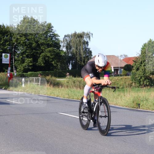 25.08.2024 - Elbe Triathlon Hamburg Fuchs,  Jonas http://msf.ph/oto/6846183 25.08.2024 09:07:47 Radfahren 37, 39, 89, 188, 197, 81 meine-sportfotos.de