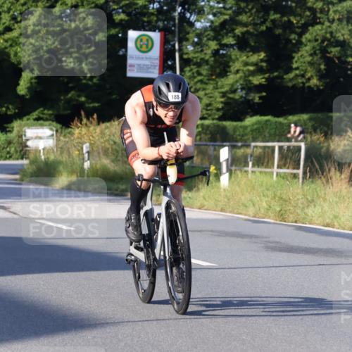 25.08.2024 - Elbe Triathlon Hamburg Fuchs,  Jonas http://msf.ph/oto/6846185 25.08.2024 09:07:48 Radfahren 39, 89, 188, 197, 81 meine-sportfotos.de
