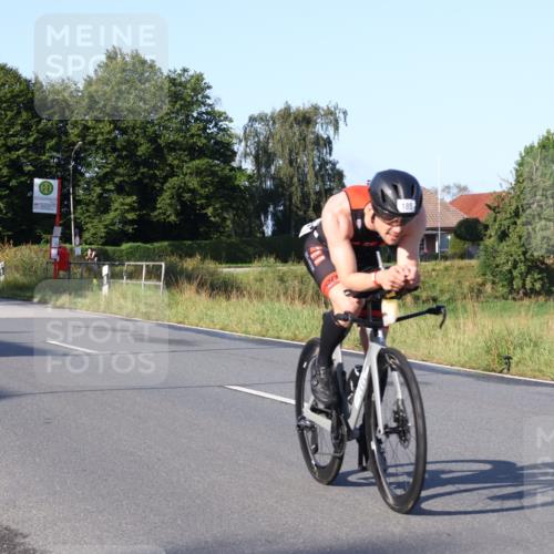 25.08.2024 - Elbe Triathlon Hamburg Fuchs,  Jonas http://msf.ph/oto/6846201 25.08.2024 09:07:48 Radfahren 39, 89, 188, 197, 81 meine-sportfotos.de