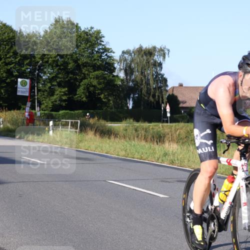 25.08.2024 - Elbe Triathlon Hamburg Fuchs,  Jonas http://msf.ph/oto/6846298 25.08.2024 09:07:57 Radfahren 197, 81, 294, 92, 169, 180, 311 meine-sportfotos.de