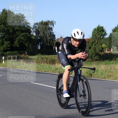 25.08.2024 - Elbe Triathlon Hamburg Fuchs,  Jonas http://msf.ph/oto/6846390 25.08.2024 09:08:07 Radfahren 169, 180, 311, 34, 167, 274 meine-sportfotos.de