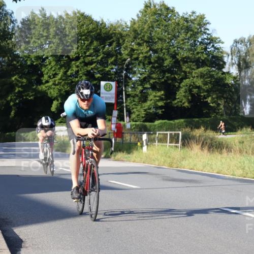 25.08.2024 - Elbe Triathlon Hamburg Fuchs,  Jonas http://msf.ph/oto/6846443 25.08.2024 09:08:11 Radfahren 34, 167, 274, 204, 275, 236 meine-sportfotos.de