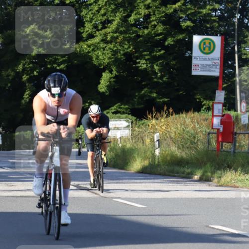 25.08.2024 - Elbe Triathlon Hamburg Fuchs,  Jonas http://msf.ph/oto/6846503 25.08.2024 09:08:14 Radfahren 167, 274, 204, 275, 236, 42 meine-sportfotos.de