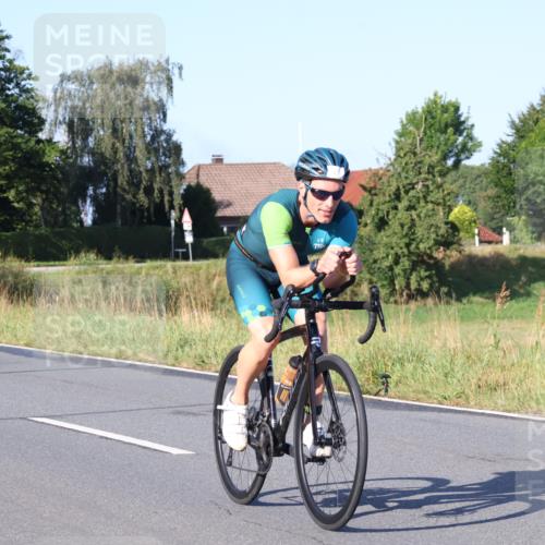 25.08.2024 - Elbe Triathlon Hamburg Fuchs,  Jonas http://msf.ph/oto/6846642 25.08.2024 09:08:20 Radfahren 204, 275, 236, 42, 153, 120 meine-sportfotos.de