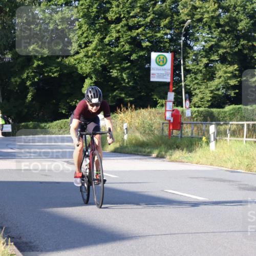 25.08.2024 - Elbe Triathlon Hamburg Fuchs,  Jonas http://msf.ph/oto/6846664 25.08.2024 09:08:24 Radfahren 42, 153, 120 meine-sportfotos.de