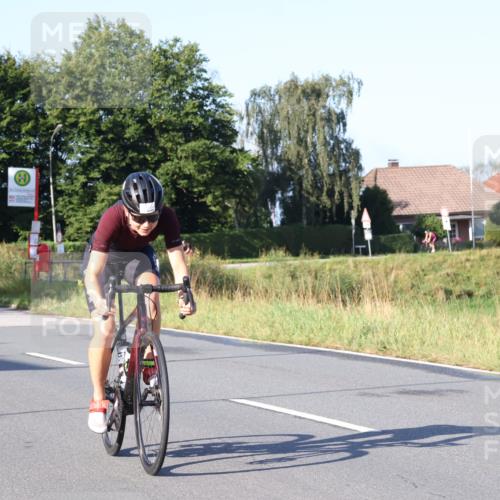 25.08.2024 - Elbe Triathlon Hamburg Fuchs,  Jonas http://msf.ph/oto/6846697 25.08.2024 09:08:25 Radfahren 42, 153, 120 meine-sportfotos.de