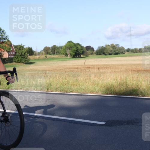25.08.2024 - Elbe Triathlon Hamburg Fuchs,  Jonas http://msf.ph/oto/6846718 25.08.2024 09:08:26 Radfahren 42, 153, 120 meine-sportfotos.de