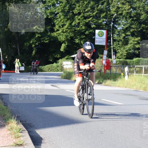 25.08.2024 - Elbe Triathlon Hamburg Fuchs,  Jonas http://msf.ph/oto/6846720 25.08.2024 09:08:34 Radfahren 184, 174, 75 meine-sportfotos.de