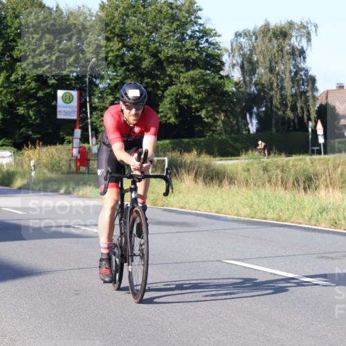 25.08.2024 - Elbe Triathlon Hamburg Fuchs,  Jonas http://msf.ph/oto/6846792 25.08.2024 09:08:41 Radfahren 174, 75, 117, 91, 211 meine-sportfotos.de