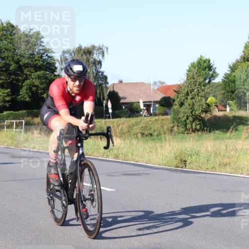 25.08.2024 - Elbe Triathlon Hamburg Fuchs,  Jonas http://msf.ph/oto/6846803 25.08.2024 09:08:41 Radfahren 174, 75, 117, 91, 211 meine-sportfotos.de