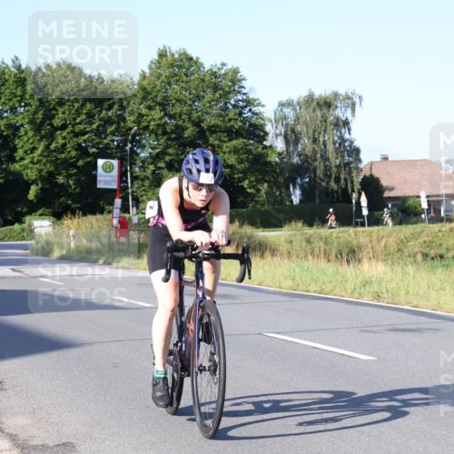 25.08.2024 - Elbe Triathlon Hamburg Fuchs,  Jonas http://msf.ph/oto/6846814 25.08.2024 09:08:42 Radfahren 174, 75, 117, 91, 211, 205 meine-sportfotos.de