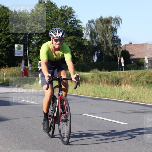 25.08.2024 - Elbe Triathlon Hamburg Fuchs,  Jonas http://msf.ph/oto/6846870 25.08.2024 09:08:46 Radfahren 75, 117, 91, 211, 205, 266, 179, 208 meine-sportfotos.de