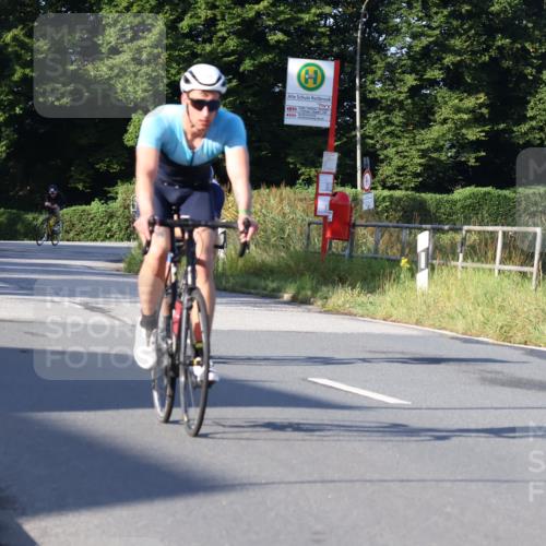 25.08.2024 - Elbe Triathlon Hamburg Fuchs,  Jonas http://msf.ph/oto/6846896 25.08.2024 09:08:48 Radfahren 117, 91, 211, 205, 266, 179, 208, 110 meine-sportfotos.de