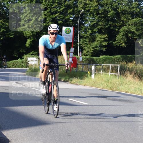 25.08.2024 - Elbe Triathlon Hamburg Fuchs,  Jonas http://msf.ph/oto/6846902 25.08.2024 09:08:48 Radfahren 117, 91, 211, 205, 266, 179, 208, 110 meine-sportfotos.de