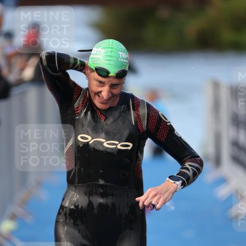 25.08.2024 - Elbe Triathlon Hamburg H.Heesch http://msf.ph/oto/6846913 25.08.2024 08:50:19 Schwimmen 118, 127, 155, 330 meine-sportfotos.de