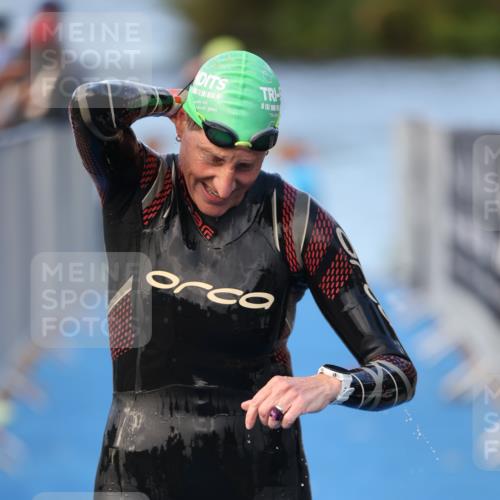 25.08.2024 - Elbe Triathlon Hamburg H.Heesch http://msf.ph/oto/6846923 25.08.2024 08:50:20 Schwimmen 118, 127, 155, 330 meine-sportfotos.de