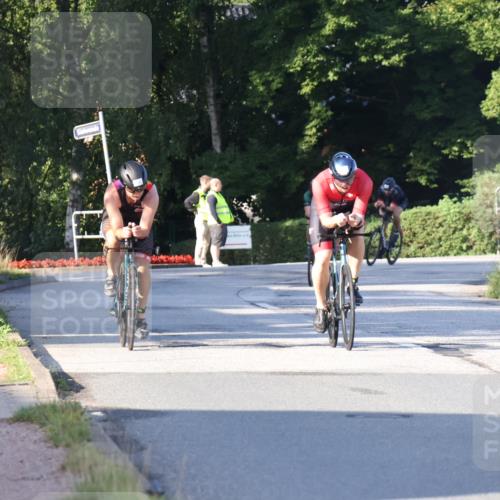 25.08.2024 - Elbe Triathlon Hamburg Fuchs,  Jonas http://msf.ph/oto/6847027 25.08.2024 09:08:58 Radfahren 208, 110, 283, 84, 56, 209, 241 meine-sportfotos.de