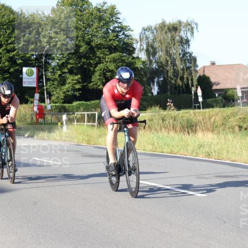25.08.2024 - Elbe Triathlon Hamburg Fuchs,  Jonas http://msf.ph/oto/6847076 25.08.2024 09:09:00 Radfahren 110, 283, 84, 56, 209, 241, 310 meine-sportfotos.de