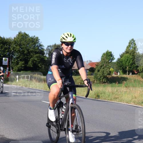 25.08.2024 - Elbe Triathlon Hamburg Fuchs,  Jonas http://msf.ph/oto/6847389 25.08.2024 09:09:22 Radfahren 261, 121, 141, 46, 303 meine-sportfotos.de