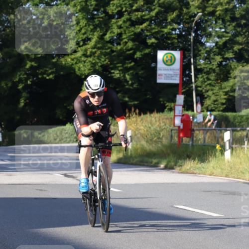 25.08.2024 - Elbe Triathlon Hamburg Fuchs,  Jonas http://msf.ph/oto/6847494 25.08.2024 09:09:33 Radfahren 198, 186 meine-sportfotos.de