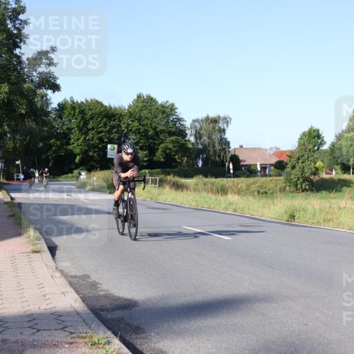 25.08.2024 - Elbe Triathlon Hamburg Fuchs,  Jonas http://msf.ph/oto/6847737 25.08.2024 09:10:03 Radfahren 45, 76, 202, 95, 166, 64, 248 meine-sportfotos.de